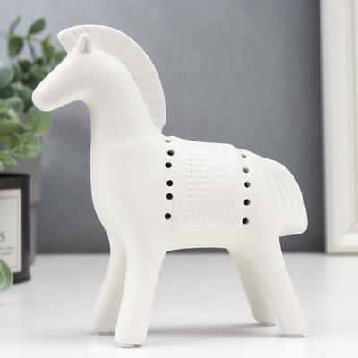 Сувенир керамика "Белый конь" матовый 15х17 см