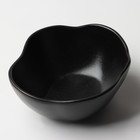 Салатник керамический неровный край «Чёрная», 600 мл, 17 см, цвет чёрный - Фото 4
