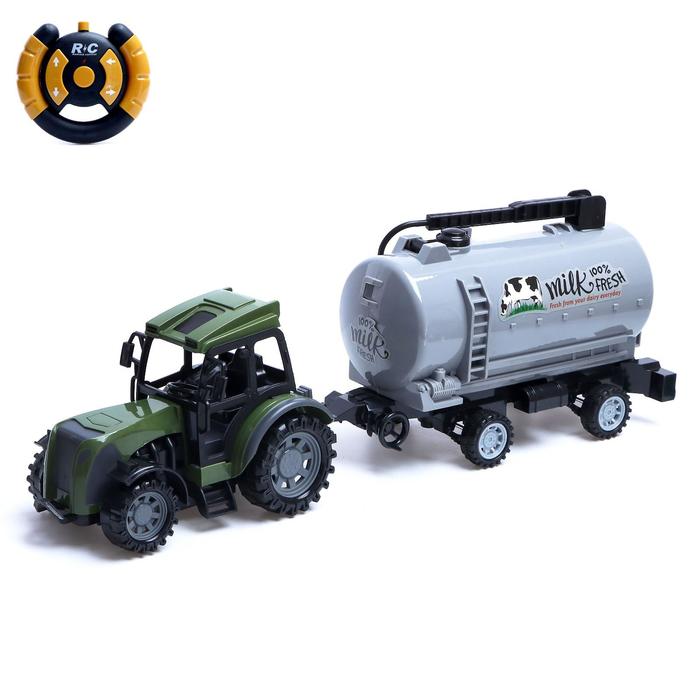 Трактор радиоуправляемый «Фермер» с цистерной, работает от батареек, цвет зелёный