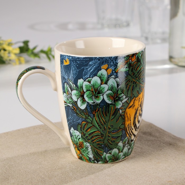 Кружка фарфоровая Доляна «Тигр и тукан», 350 мл - Фото 1