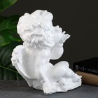 Фигура "Ангел посылает воздушный поцелуй" белый, 23х28х21см - фото 24565223