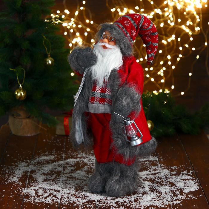 Дед Мороз "В красном клетчатом свитере, с фонариком" 23х45 см - фото 1891140193