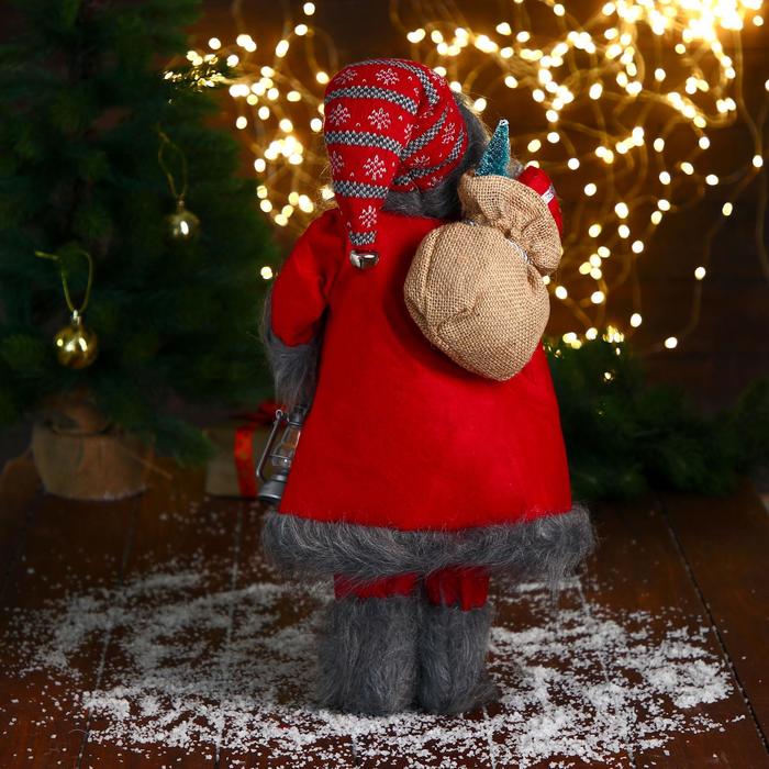 Дед Мороз "В красном клетчатом свитере, с фонариком" 23х45 см - фото 1891140194