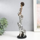 Сувенир полистоун "Африканка с кувшином, с пантерой" серебро 29,5х8х8,5 см - фото 24725238