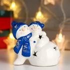 Сувенир керамика свет "Снеговички, синие колпаки и шарфы" 10х12х8 см - фото 299321530