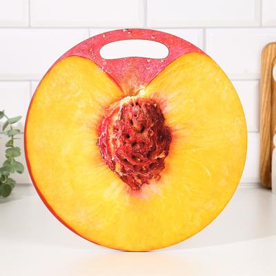 Доска разделочная сувенирная Дарим Красиво «Персик в разрезе», d=25.5 см, дерево