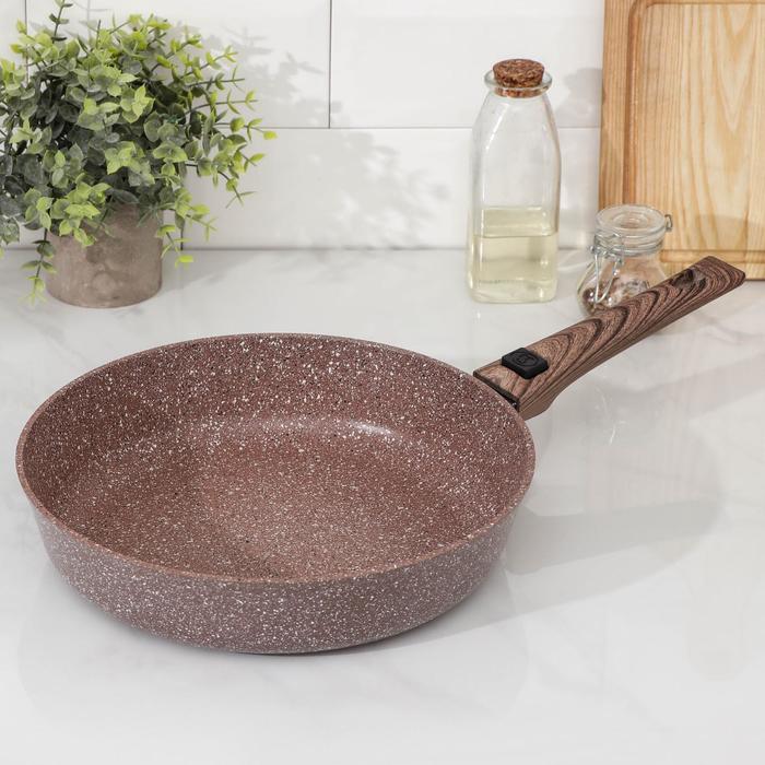 Сковорода Доляна «Брауни», d=28 см, антипригарное покрытие, съёмная ручка, индукция, алюминий, коричневая