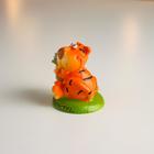 Сувенир полистоун "Тигр Носик с купюрами" МИКС 5х4,5х4,5 см - фото 21382565