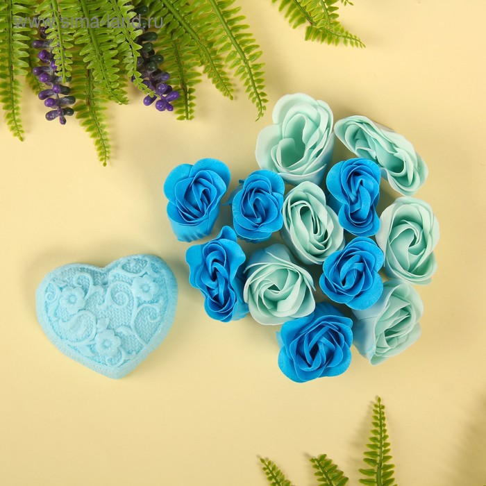Мыльные лепестки 12 роз + мыло 60 гр "Сердце в цветочках", голубой, аромат океан - Фото 1