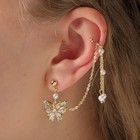 Серьга «Кафф» бабочка с цепями, цвет белый в золоте - Фото 1
