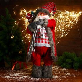 Дед Мороз "В красном клетчатом свитере, с фонариком" 60 см