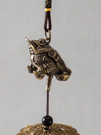 Музыка ветра металл "Денежная жаба на монетках" 5 колокольчиков 41х6 см