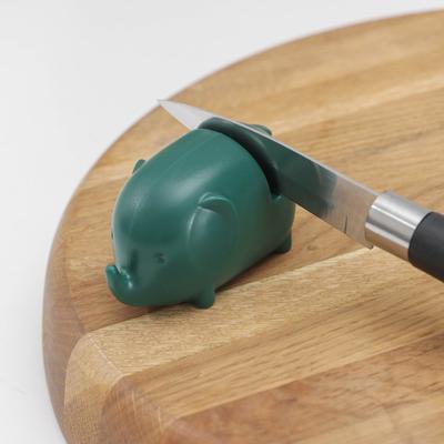 Точилка для ножей Доляна «Слоник», 5×2 см, пластик, зелёная