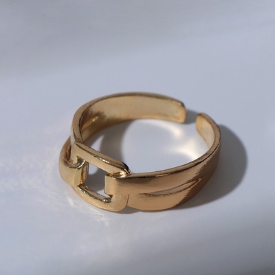 Кольцо «Пряжка» квадрат, цвет золото, безразмерное