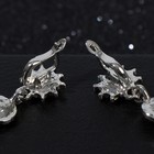 Серьги висячие со стразами «Вечерние» мадам, цвет бело-красный в серебре, 7 см - Фото 3