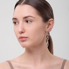 Серьги висячие со стразами «Вечерние» мадам, цвет бело-красный в серебре, 7 см - Фото 2