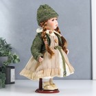 Кукла коллекционная керамика "Василиса в бежевом платье, зелёном жакете" 30 см - фото 25373315