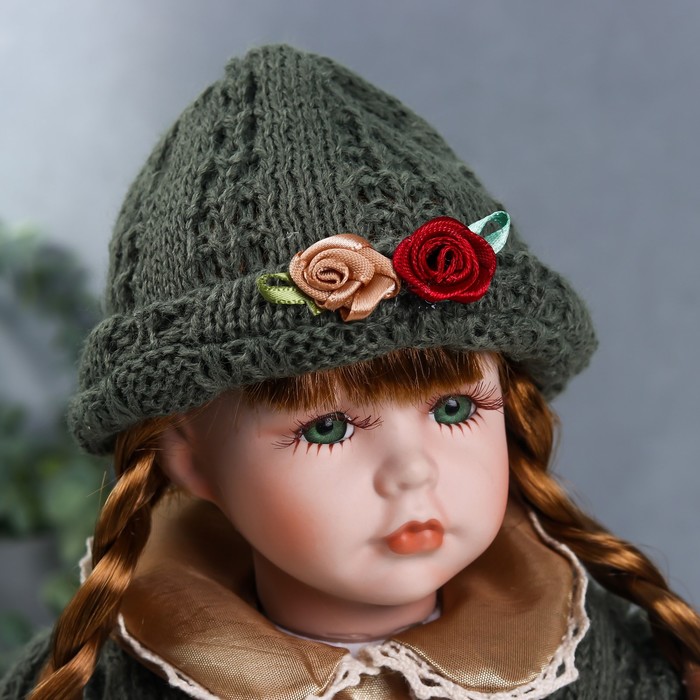 Кукла коллекционная керамика "Даша в платье с цветами, в зеленой кофточке" 30 см 51484