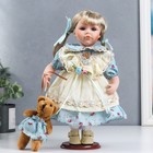 Кукла коллекционная керамика "Света в бежево-голубом платье с цветами, с мишкой" 30 см - фото 9437802
