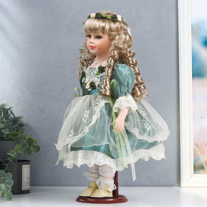 Кукла коллекционная керамика "Зоя в зелёном платье с кружевом" 40 см 51493
