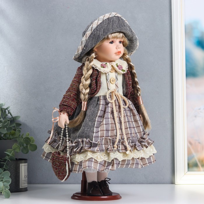 Кукла коллекционная керамика "Лаура в сером платье, коричневом джемпере" 40 см 51495