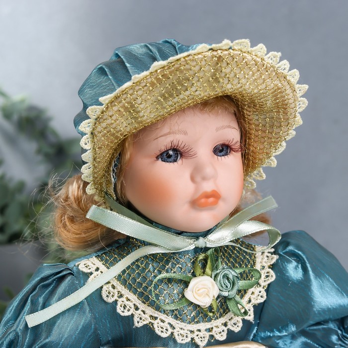 Кукла коллекционная керамика "Танечка в платье цвета морской волны и чепчике" 30 см - фото 1900000937