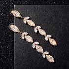 Серьги висячие со стразами "Цветы циркония" нить из листьев, цвет белый в золоте - фото 804641674