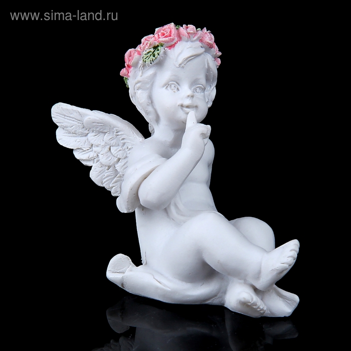Сувенир полистоун "Ангел в венке из роз на отдыхе" 4,5х6,5х3,5 см - Фото 1