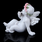 Сувенир полистоун "Ангел в венке из роз на отдыхе" 4,5х6,5х3,5 см - Фото 3