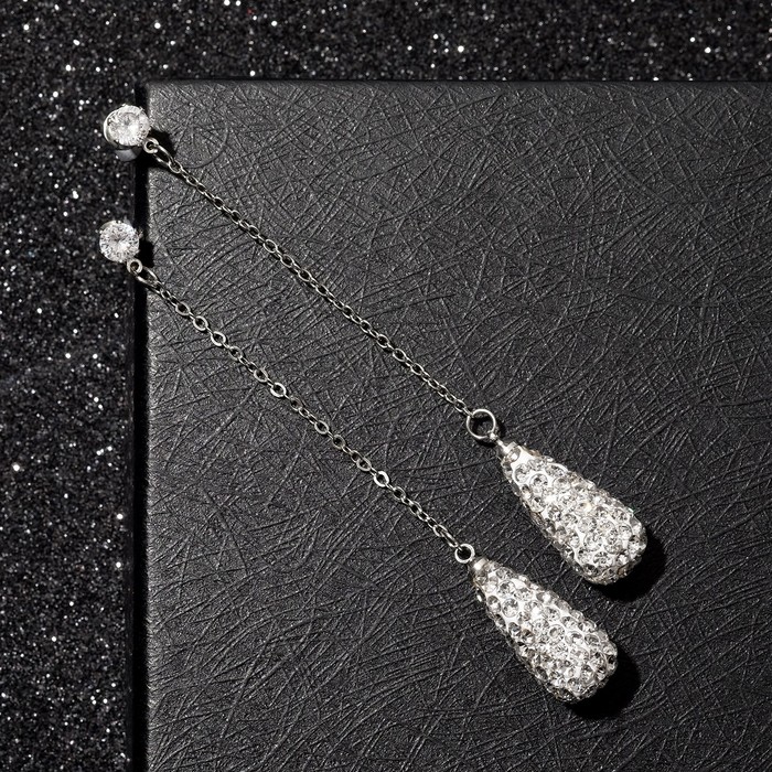 Серьги висячие со стразами «Студио» цепочка, цвет белый в серебре - Фото 1