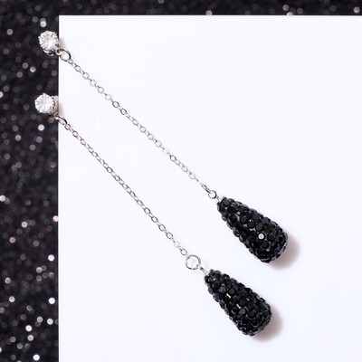 Серьги висячие со стразами «Студио» цепочка, цвет чёрный в серебре