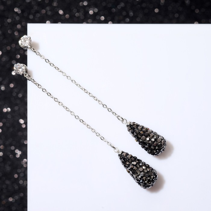 Серьги висячие со стразами «Студио» цепочка, цвет серый в серебре - Фото 1