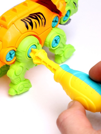 Конструктор винтовой «Динозавр. Стиракозавр», с отвёрткой, 26 деталей