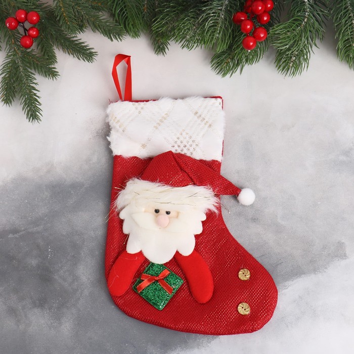 Мягкая подвеска "Носок - Дед Мороз с подарком" 17х26 см, бело-красный - Фото 1
