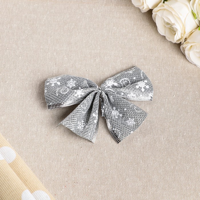 Бант праздничный "Снежинка", серебристый, 11 х 9 см