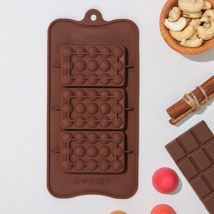 Форма для шоколада Доляна «Мини-шоколадки», силикон, 22×11×1 см, 3 ячейки, цвет коричневый - Фото 1