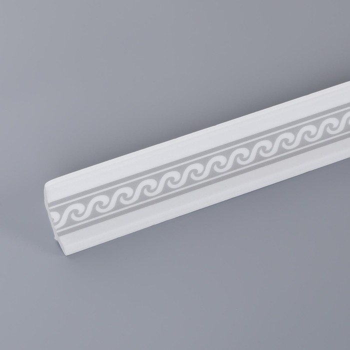Плинтус потолочный С28/45 "Волна" серебро, 34х34х2000 - Фото 1