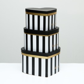 

УЦЕНКА Набор коробок 3 в 1 сердца L.27x24x15.3 M.24x20.8x14 S.21x18.7x12.3 см