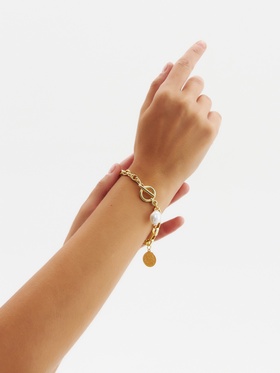 Браслет жемчуг «Бусина» медальон, цвет белый в золоте, L=20 см