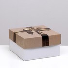 Коробка для торта "Золотой бант", 21,5 х 21,5 х 12 см, 1 кг - фото 9458590