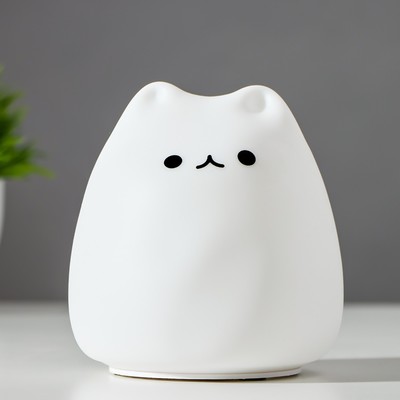 Фигурка светящаяся RISALUX «Антистресс мякиш котёнок», LED-ночник, RGB, от батареек 3ААА, 9.5×9.5×10.5 см