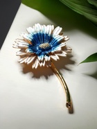 Брошь «Цветок» пушистый, цвет бело-синий в золоте - Фото 7