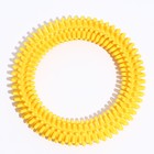 Игрушка "Кольцо с шипами №6", 15,5 см, жёлтая - фото 7024372