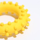 Игрушка "Кольцо с шипами №1", 5,6 см, жёлтая - фото 9383346