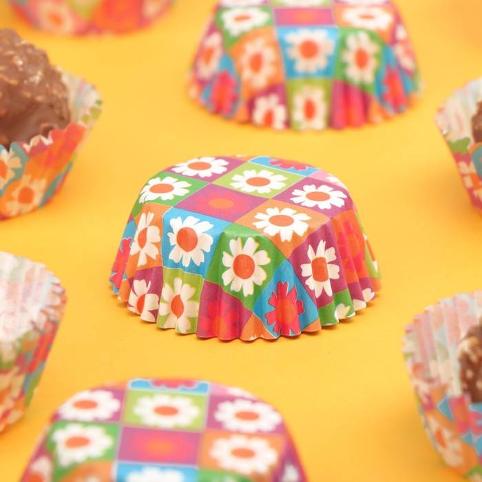 Форма для выпечки кексов бумажная UPAK LAND «Ромашки», 3.5×2 см, одноразовая, разноцветная - Фото 1