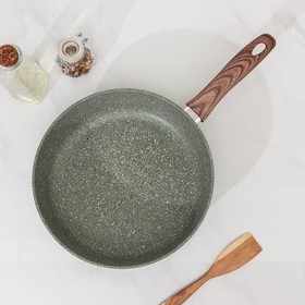 

Сковорода Доляна «Форест», d=28 см, пластиковая ручка, антипригарное покрытие, цвет зелёный