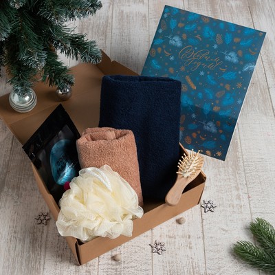 Подарочный набор новогодний «Этель. С Новым годом», 5 предметов, полотенце 50×90 см, 30×60 см, мочалка, расчёска