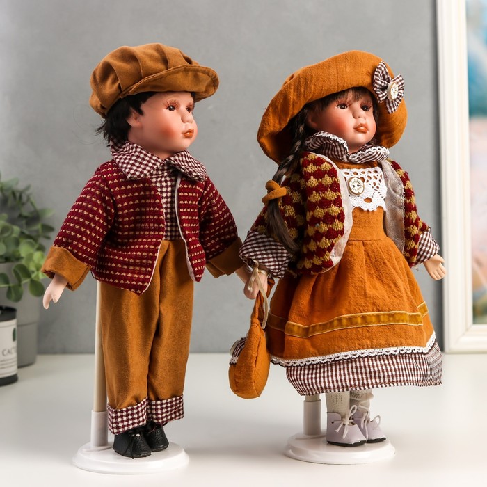 Кукла коллекционная парочка набор 2 шт "Поля и Кирилл в одежде цвета охра" 30 см - фото 1911651937