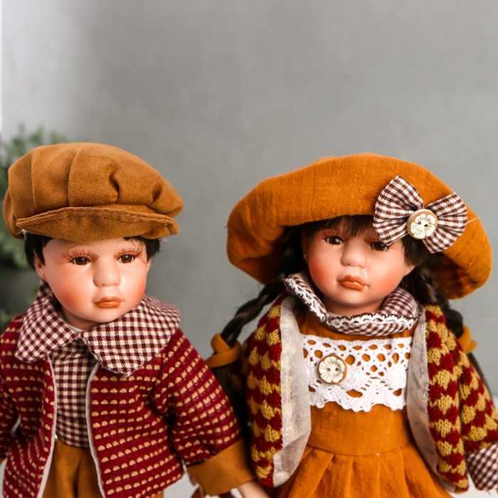 Кукла коллекционная парочка набор 2 шт "Поля и Кирилл в одежде цвета охра" 30 см - фото 1911651940