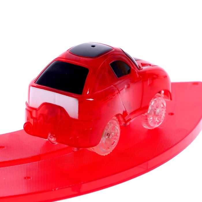 Конструктор магнитный «Магический трек», машинка ездит от батареек, 19 деталей 52048